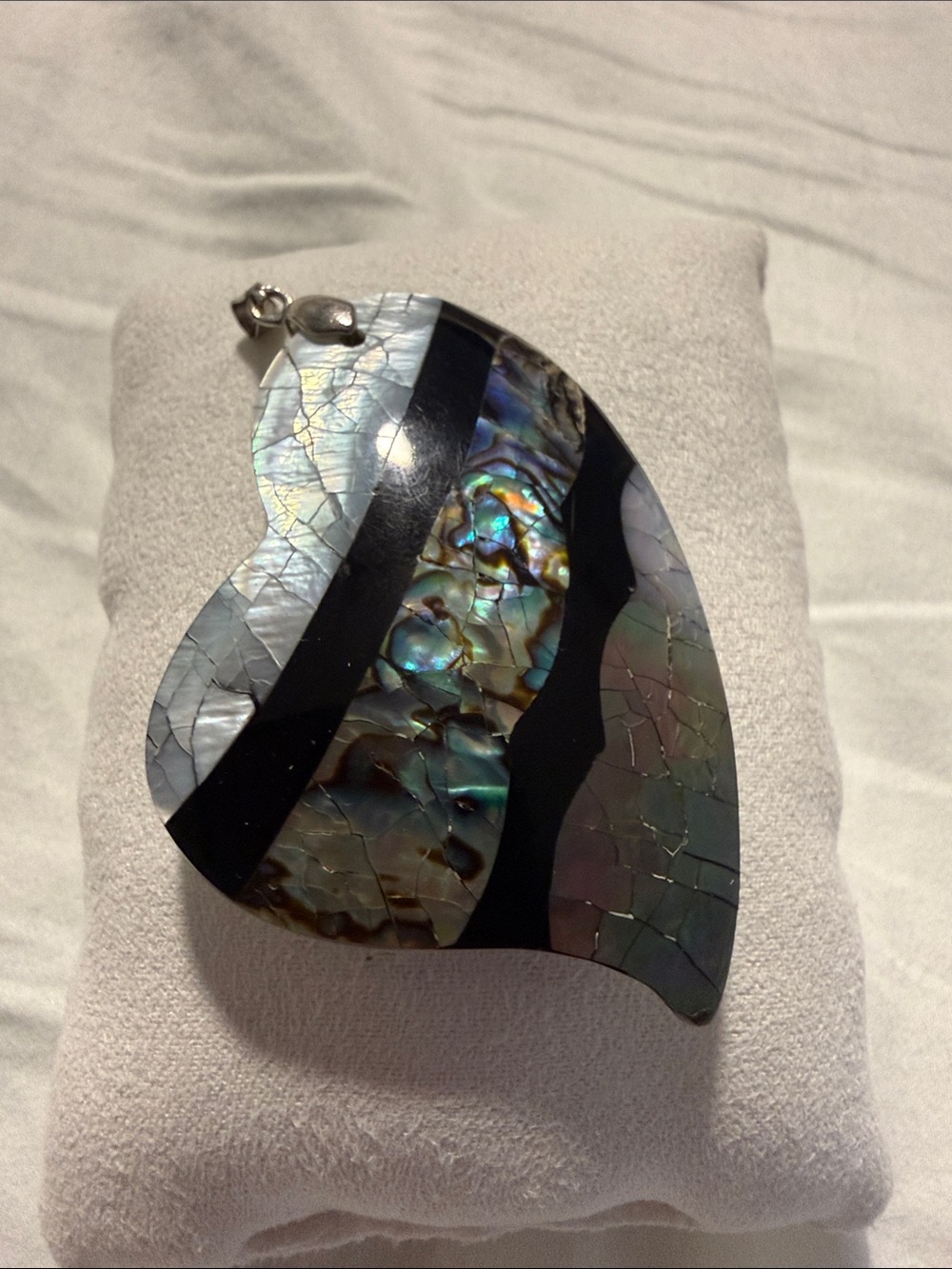 Abalone Shell Heart Pendant Necklace - Iridescent Black Inlay